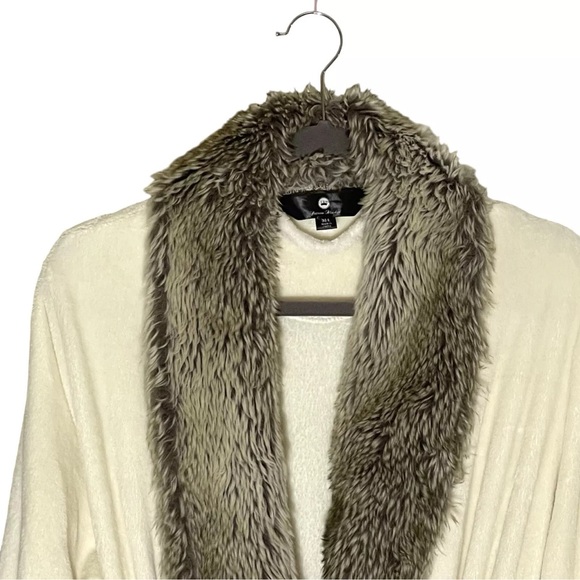 Patricia Altschul Ivory Faux Fur Trim Cozy Soft Belted Robe Med - Large Pockets - Picture 3 of 11